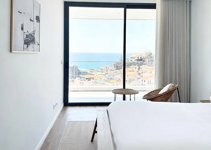 B View Madeira - Ocean & Bay View